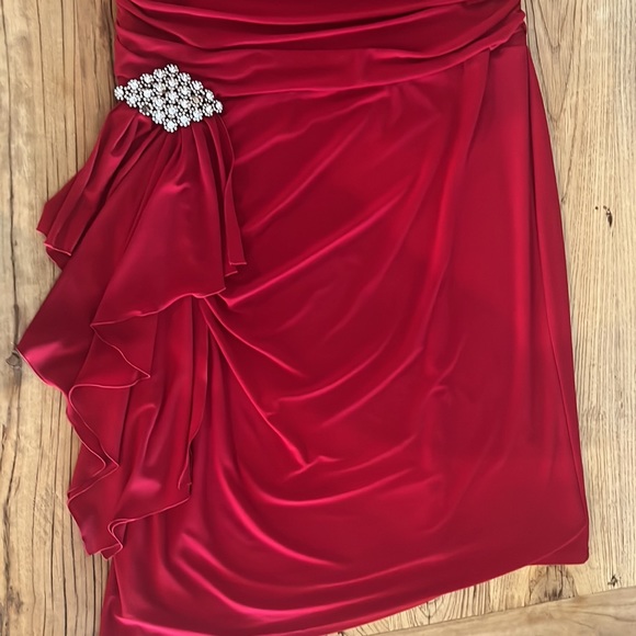 Eve Hunter Red Dress with diamantés detailing - Worn Once - size 18 - Picture 4 of 8
